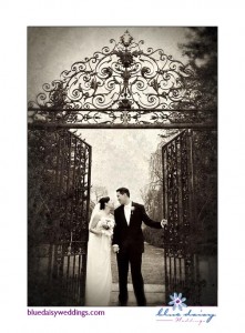 Old Westbury garden wedding portraits