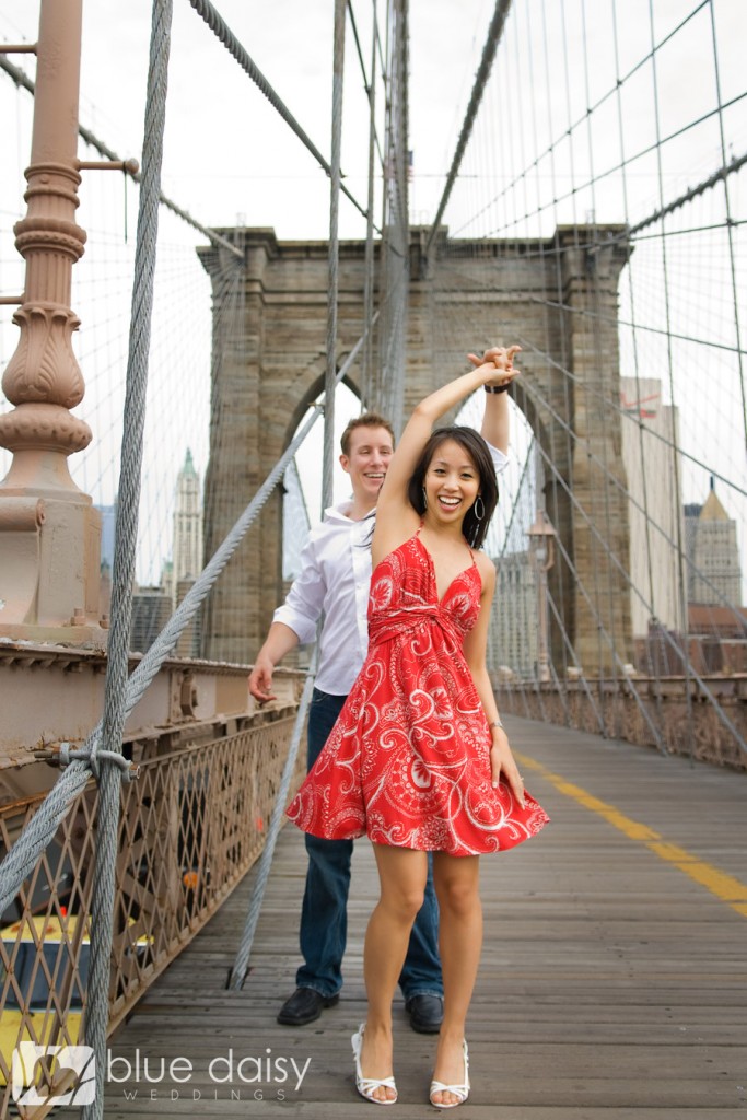 Brooklyn bridge engagement photographer NYC
